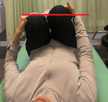 ひざの高さがズレる